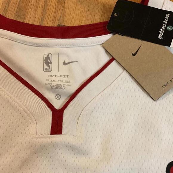 Butler Miami Heat #22 Swingman Jersey XXL NWT Association Edition - Picture 4 of 6